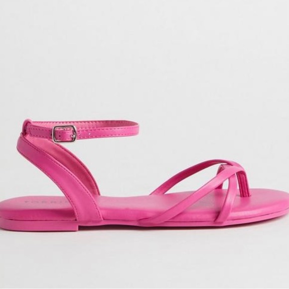 Strappy Sandal (7/WW) - Picture 2 of 5